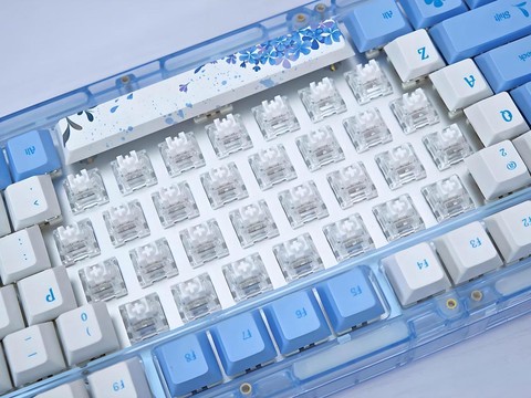 英雄联盟用什么轴的键盘